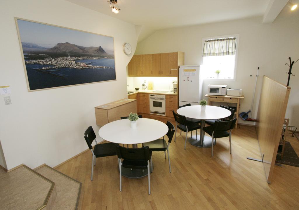Akranes Hi Hostel - Staywest Buitenkant foto